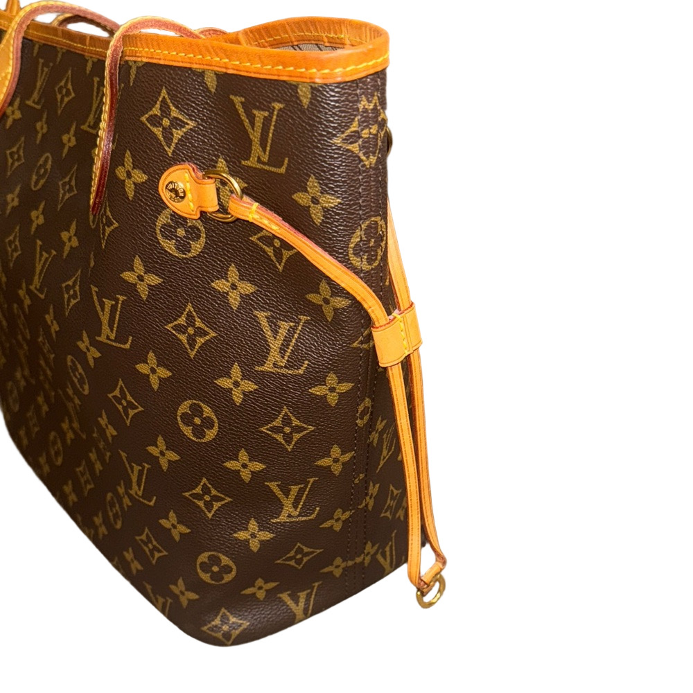 Louis Vuitton Monogram Neverfull MM Bag - Picture 6 of 12